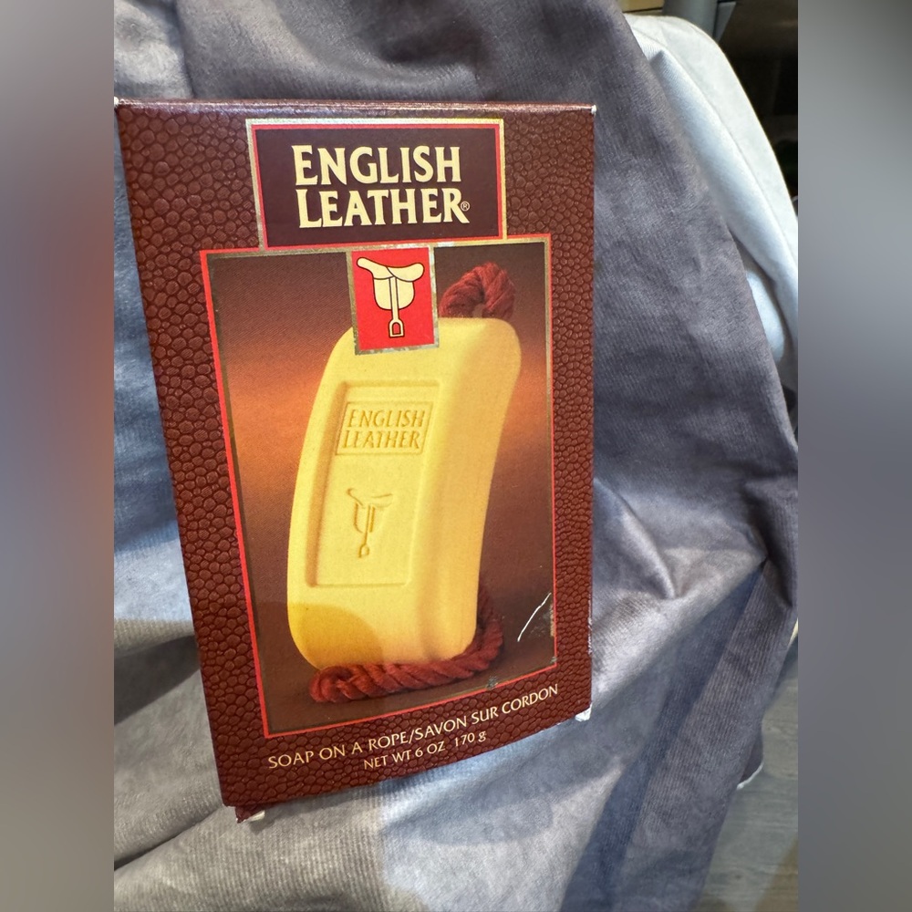 ENGLISH‎ LEATHER vintage SOAP ON A ROPE 6 OZ